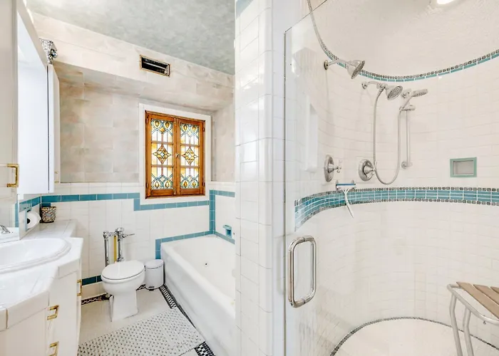 Manor Phoenix